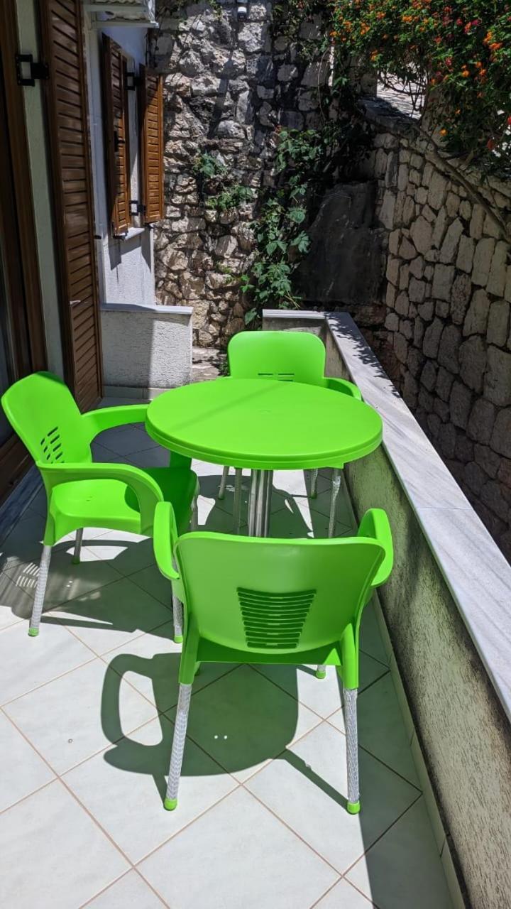 Hasani Apartments Sarandë Exterior foto